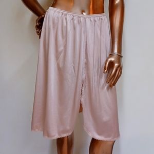 Vassarette Bone 1/2 Slip/Petticoat with 10" Slit